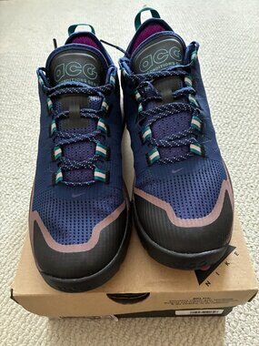 Running shoes. NEW w/tags in original box. NIKE ACG. Air Nasu. Sz 10.5. Blue/blk